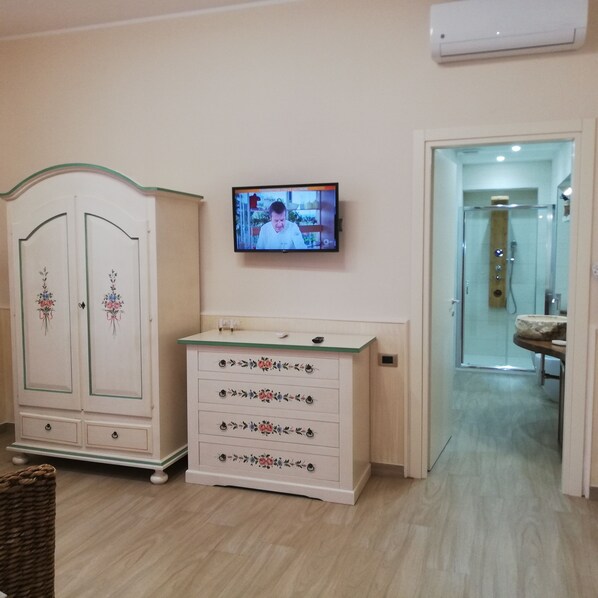 Hair dryer, bidet, towels, soap - Elegant single house a stone's throw from Etna, Catania and Taormina (Giarre)