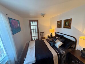 2 bedrooms, iron/ironing board, free WiFi, bed sheets - Pittoresque Logement Basse-ville Québec (Québec)