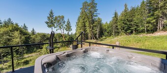 Custom modern home near Olympic National Park