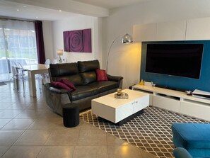 Living area - A 35 Min. Seulement de L'aéroport Roissy Cdg!! Maison Idéal Pour les Familles (Clermont)