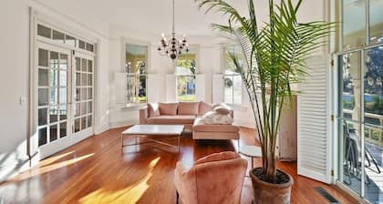 905 Seaside ~ History, Luxury, Pet, Pool, King Bds