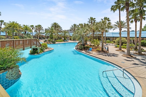 21107 Beautiful 2 bdrm ~ Gulf Views ~ Super Special ~ Book Mar 9th ~ Heated Pool