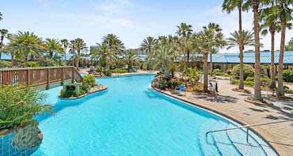 21107 Beautiful 2 bdrm ~ Gulf Views ~ Super Special ~ Book Mar 9th ~ Heated Pool