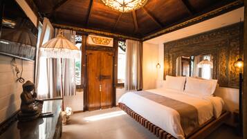 Deluxe Bungalow | 1 bedroom, in-room safe, iron/ironing board, free WiFi