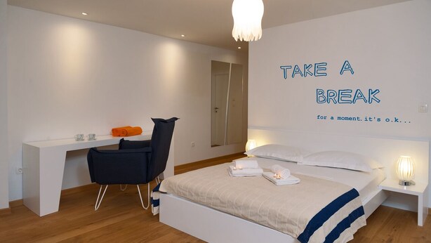 5 bedrooms, iron/ironing board, WiFi (free), bed sheets - Villa Majestic with private heated pool and rooftop terrace (Bol)