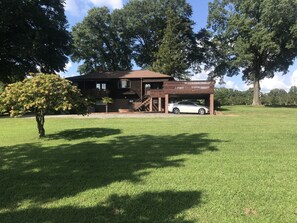 Exterior - Ralph & Marie's (Hickory)