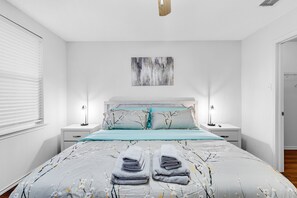 4 habitaciones, tabla de planchar con plancha, wifi y ropa de cama 