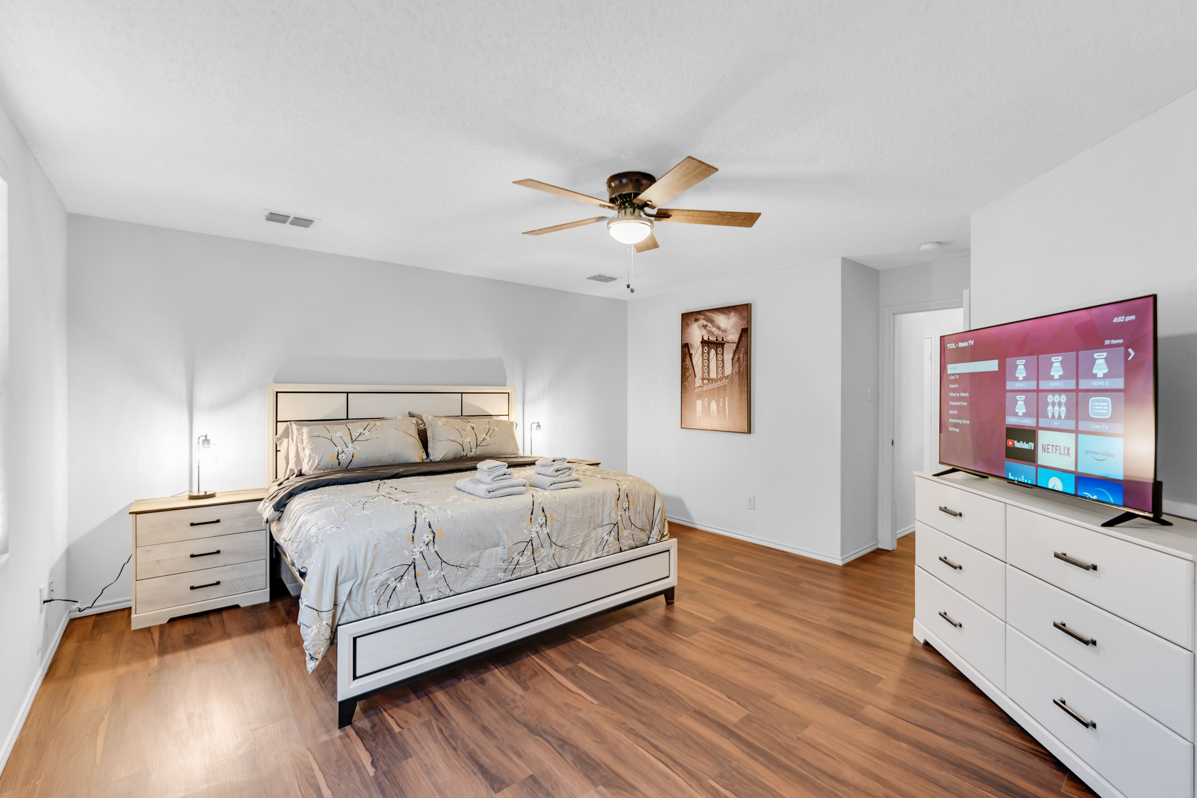 4 Schlafzimmer, Bügeleisen/Bügelbrett, WLAN, Bettwäsche