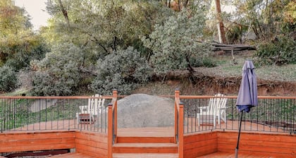 Yosemite's Natures Tranquility Cottage