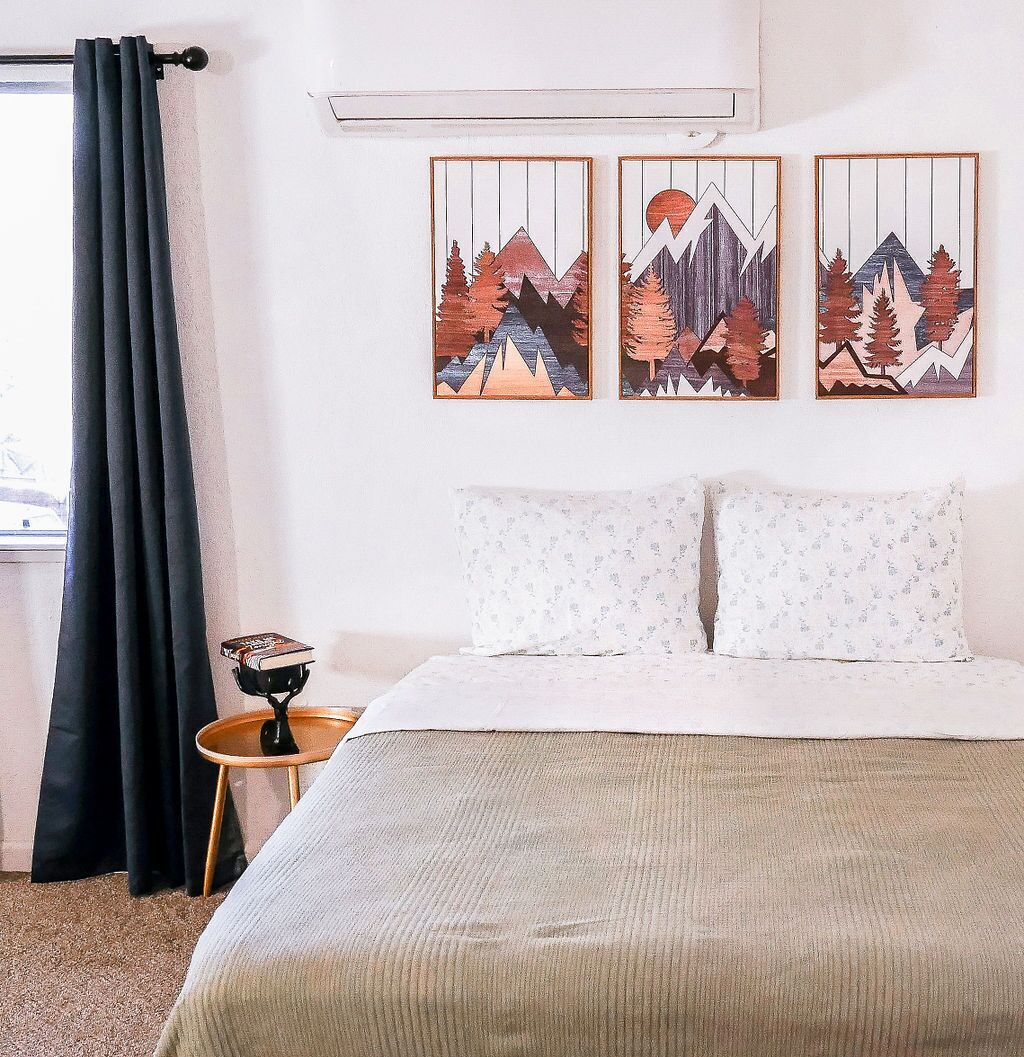 1 slaapkamer, een strijkplank/strijkijzer, gratis wifi, beddengoed