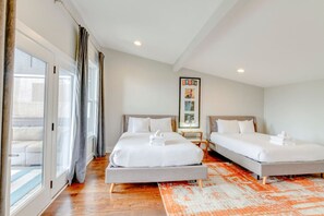 4 bedrooms, desk, iron/ironing board, WiFi