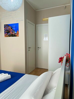 1 bedroom, WiFi, bed sheets - 1 Bedroom Bed & breakfast in Scafati (Scafati)