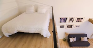 1 bedroom, iron/ironing board, travel cot, WiFi