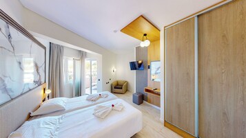 Caja fuerte, cortinas opacas, sistema de insonorización y wifi gratis