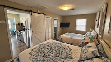 1 slaapkamer, een strijkplank/strijkijzer, gratis wifi, beddengoed