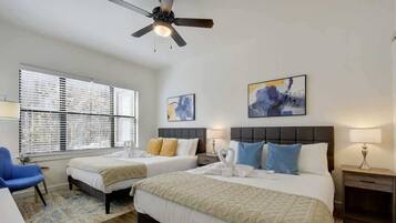 2 chambres, fer et planche à repasser, lit parapluie, Wi-Fi gratuit