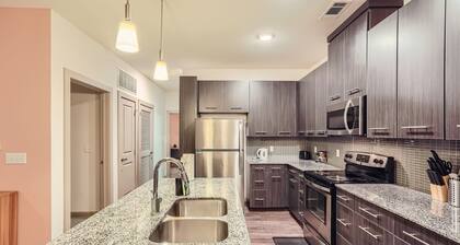 Serene 3B Getaway | Pool, Gym, Parking, Pet Wash