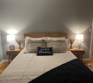 2 bedrooms, iron/ironing board, free WiFi, bed sheets