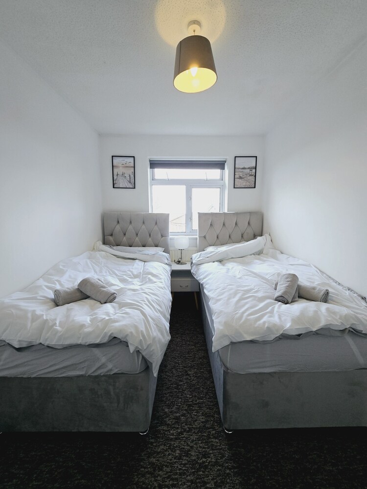 Family home in a quiet location and close to M2 and all routes Boxley