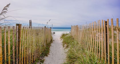 NICEST CONDO IN PCB AT THIS PRICE!!!Complete HIGH CLASS Renovation. Paradise!🌴