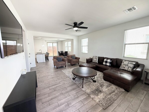 TV connectée, cheminée