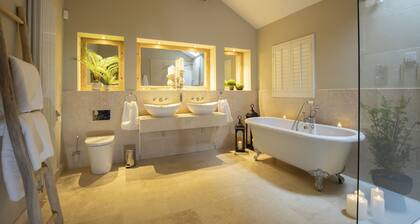 Stable Lodge Boutique B&B