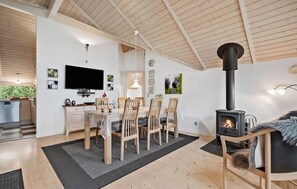Dining - Awesome home in Ulfborg with kitchen (Ulfborg)