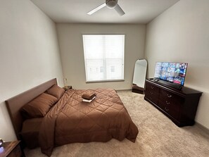 2 室のベッドルーム、WiFi、ベッドシーツ