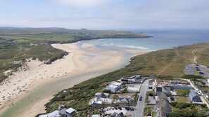 Unclassified image, 2 of 28, button - Bathsheba, Ocean 1 - Parking - WiFi - Sea Views (Newquay)