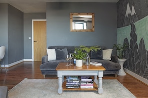 Smart TV, stereo - Bathsheba, Ocean 1 - Parking - WiFi - Sea Views (Newquay)