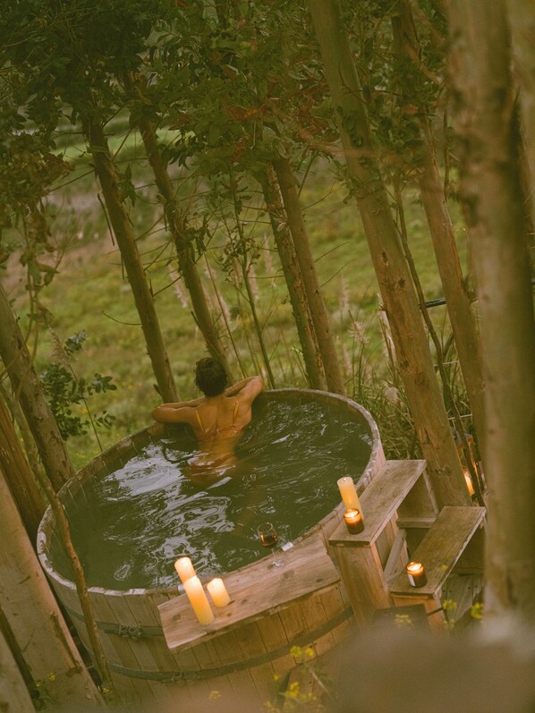 Bañera de hidromasaje exterior