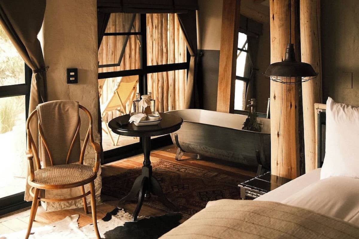 PIRCA | Hypo-allergenic bedding, in-room safe, individually decorated