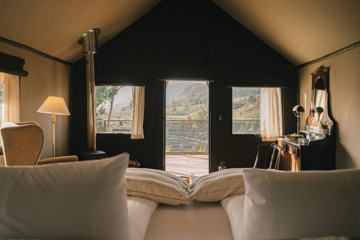 Room (Carpa) | 1 bedroom, hypo-allergenic bedding, in-room safe, individually decorated