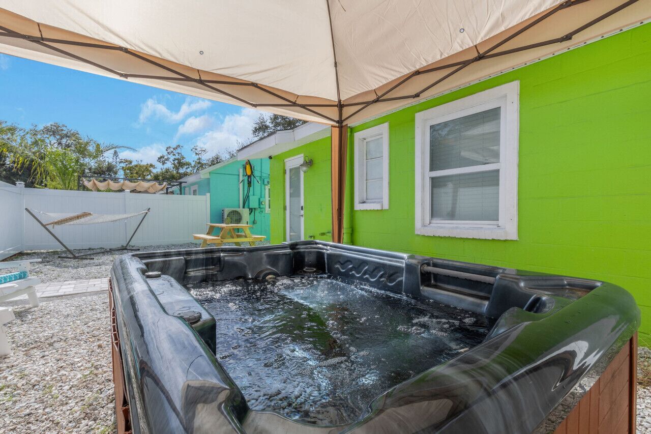 Lime Serenity | Hot Tub, Dog Friendly,10 to Beach
