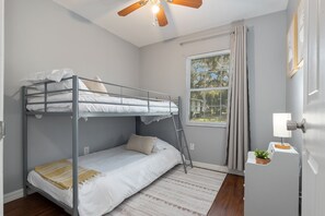 2 bedrooms, free WiFi, bed sheets