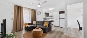 Mount Warren Park Stay – 2 BR for Work & Families