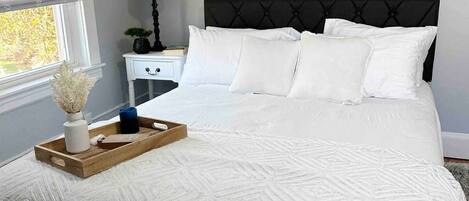 2 bedrooms, in-room safe, desk, iron/ironing board