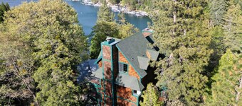 Lake Reflection Point-Upscale Lake View House! 4 Bed/4.5 Bath! Air Conditioning!