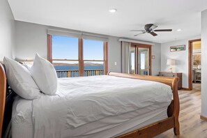 4 Schlafzimmer, Bügeleisen/Bügelbrett, kostenloses WLAN, Bettwäsche