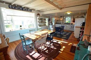 Dining - Berry Cottage, private dock, overlooking a sandy b (South Thomaston)