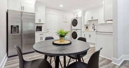 Modern 2 King Bed Duplex home near UGA