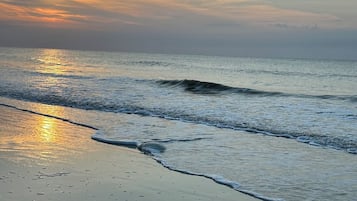 Am Strand, Liegestühle