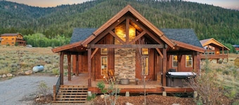 Mountain Ranch | 15min to Yellowstone, Hot tub, Views, AC, Fire Pit!