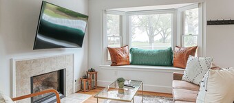 The Cottage at Batten Green, Beautiful Farm Views, 5 mins to DT Staunton, Pet-Friendly!