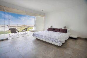 Premier House | Egyptian cotton sheets, premium bedding, down comforters - Vista Pacífico Condos (Asia)
