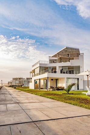 Exterior - Vista Pacífico Condos (Asia)