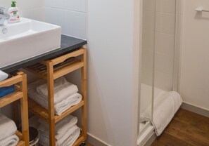 Hair dryer, towels