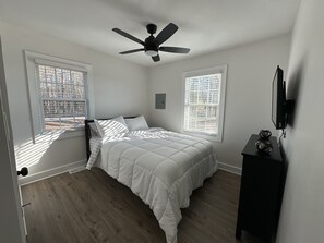 2 bedrooms, WiFi, bed sheets