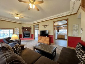 Smart TV, fireplace, video games, books