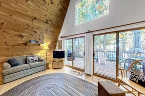 Smart TV, DVD player, books